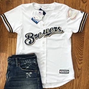 NWT Milwaukee Brewers Jersey